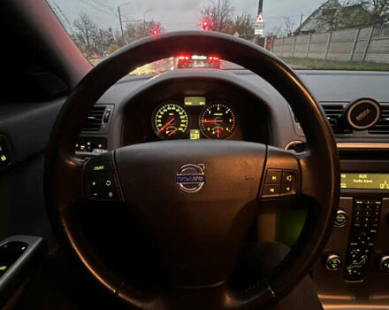 Черный Вольво В50, объемом двигателя 2 л и пробегом 275 тыс. км за 8300 $, фото 5 на Automoto.ua