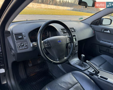 Черный Вольво В50, объемом двигателя 1.6 л и пробегом 223 тыс. км за 6999 $, фото 28 на Automoto.ua