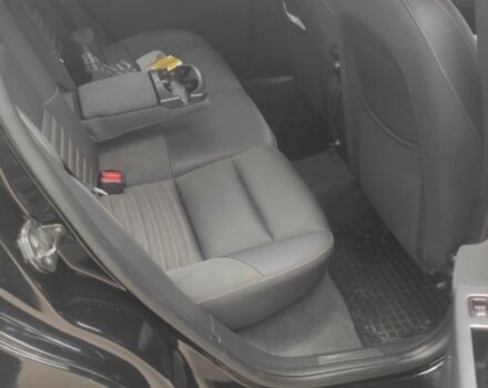 Вольво В50 2008 в Киеве на Automoto.ua Черный Вольво В50, объемом двигателя 2 л и пробегом 240 тыс. км за 8300 $, фото 14 на Automoto.ua