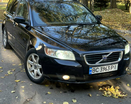 Вольво В50 2008 в Львове на Automoto.ua Черный Вольво В50, объемом двигателя 2 л и пробегом 333 тыс. км за 6400 $, фото 1 на Automoto.ua