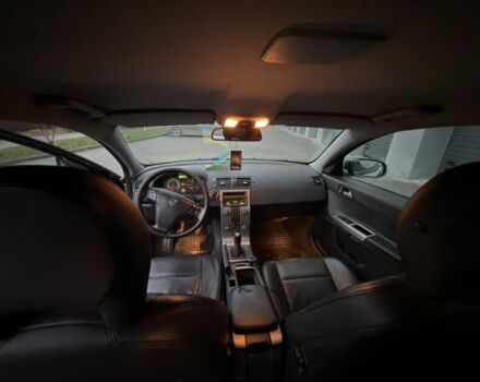 Чорний Вольво V50, об'ємом двигуна 1.6 л та пробігом 300 тис. км за 5000 $, фото 10 на Automoto.ua