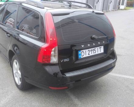 Вольво В50 2008 в Киеве на Automoto.ua Черный Вольво В50, объемом двигателя 2 л и пробегом 240 тыс. км за 8300 $, фото 3 на Automoto.ua