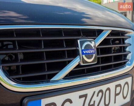 Черный Вольво В50, объемом двигателя 2 л и пробегом 282 тыс. км за 7932 $, фото 2 на Automoto.ua