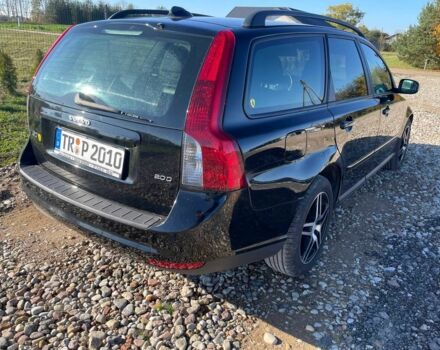 Черный Вольво В50, объемом двигателя 2 л и пробегом 215 тыс. км за 2967 $, фото 1 на Automoto.ua