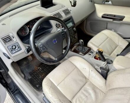 Черный Вольво В50, объемом двигателя 0 л и пробегом 250 тыс. км за 3000 $, фото 6 на Automoto.ua