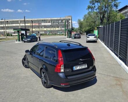 Черный Вольво В50, объемом двигателя 2 л и пробегом 430 тыс. км за 7500 $, фото 4 на Automoto.ua