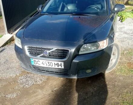 Черный Вольво В50, объемом двигателя 0 л и пробегом 330 тыс. км за 5200 $, фото 3 на Automoto.ua