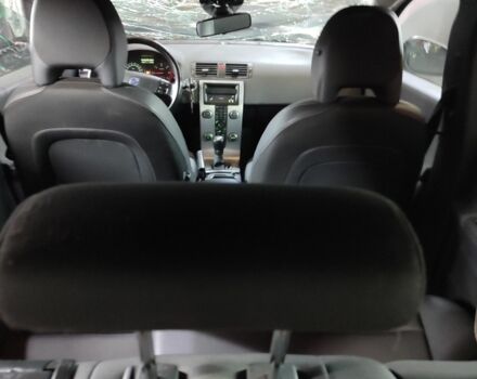 Черный Вольво В50, объемом двигателя 1.6 л и пробегом 234 тыс. км за 2700 $, фото 10 на Automoto.ua