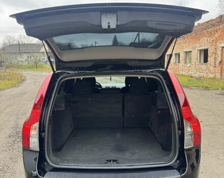 Черный Вольво В50, объемом двигателя 1.56 л и пробегом 213 тыс. км за 6599 $, фото 11 на Automoto.ua