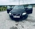 Черный Вольво В50, объемом двигателя 1.6 л и пробегом 313 тыс. км за 6900 $, фото 1 на Automoto.ua