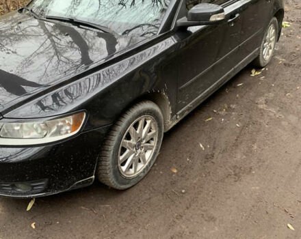 Черный Вольво В50, объемом двигателя 2 л и пробегом 245 тыс. км за 8300 $, фото 2 на Automoto.ua