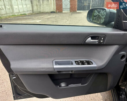 Чорний Вольво V50, об'ємом двигуна 1.6 л та пробігом 191 тис. км за 5499 $, фото 12 на Automoto.ua