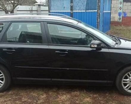 Черный Вольво В50, объемом двигателя 1.6 л и пробегом 184 тыс. км за 3000 $, фото 8 на Automoto.ua