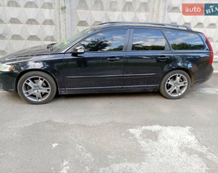 Черный Вольво В50, объемом двигателя 2 л и пробегом 227 тыс. км за 8100 $, фото 1 на Automoto.ua