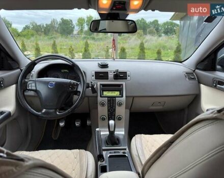 Черный Вольво В50, объемом двигателя 1.6 л и пробегом 299 тыс. км за 7000 $, фото 16 на Automoto.ua