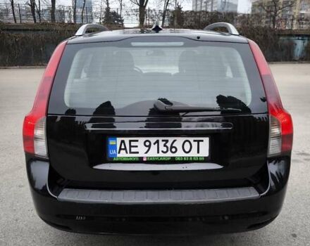 Черный Вольво В50, объемом двигателя 1.56 л и пробегом 190 тыс. км за 5550 $, фото 5 на Automoto.ua