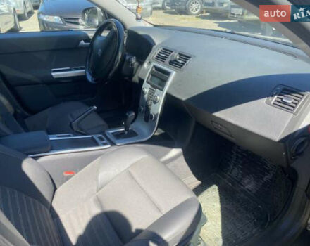 Чорний Вольво V50, об'ємом двигуна 2 л та пробігом 303 тис. км за 7200 $, фото 1 на Automoto.ua