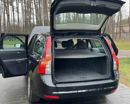 Черный Вольво В50, объемом двигателя 1.8 л и пробегом 189 тыс. км за 6950 $, фото 21 на Automoto.ua