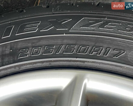 Черный Вольво В50, объемом двигателя 1.8 л и пробегом 189 тыс. км за 6950 $, фото 19 на Automoto.ua