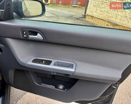 Черный Вольво В50, объемом двигателя 1.6 л и пробегом 191 тыс. км за 5699 $, фото 21 на Automoto.ua