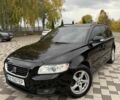 Черный Вольво В50, объемом двигателя 1.6 л и пробегом 240 тыс. км за 8500 $, фото 1 на Automoto.ua