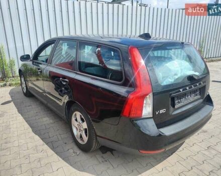 Вольво В50 2009 в Киеве на Automoto.ua Черный Вольво В50, объемом двигателя 1.56 л и пробегом 231 тыс. км за 7400 $, фото 2 на Automoto.ua