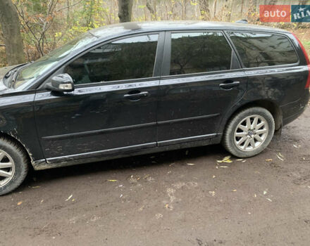 Черный Вольво В50, объемом двигателя 2 л и пробегом 245 тыс. км за 8300 $, фото 4 на Automoto.ua