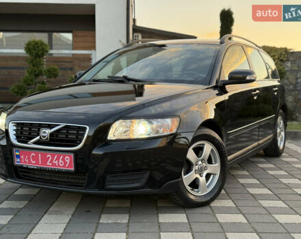 Чорний Вольво V50, об'ємом двигуна 1.6 л та пробігом 225 тис. км за 6950 $, фото 8 на Automoto.ua