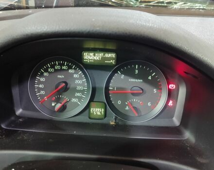 Черный Вольво В50, объемом двигателя 1.6 л и пробегом 234 тыс. км за 2700 $, фото 12 на Automoto.ua