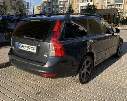 Черный Вольво В50, объемом двигателя 1.56 л и пробегом 280 тыс. км за 7100 $, фото 4 на Automoto.ua