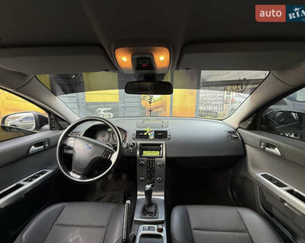 Чорний Вольво V50, об'ємом двигуна 1.6 л та пробігом 285 тис. км за 6999 $, фото 4 на Automoto.ua