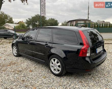 Черный Вольво В50, объемом двигателя 1.6 л и пробегом 295 тыс. км за 5700 $, фото 5 на Automoto.ua