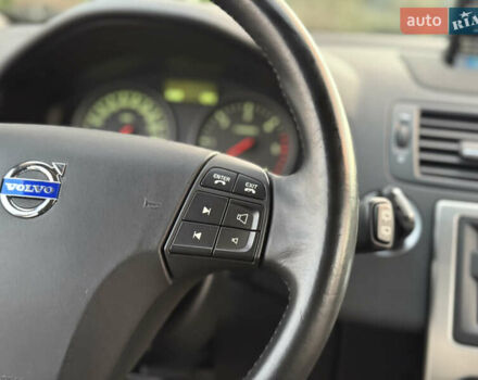 Чорний Вольво V50, об'ємом двигуна 1.6 л та пробігом 225 тис. км за 6899 $, фото 102 на Automoto.ua