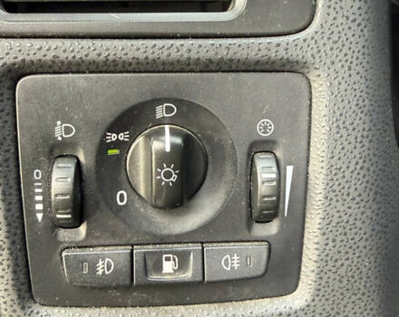 Чорний Вольво V50, об'ємом двигуна 1.6 л та пробігом 285 тис. км за 6999 $, фото 41 на Automoto.ua