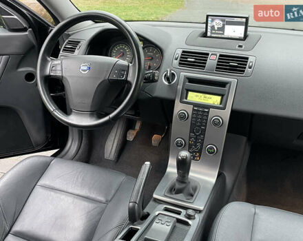 Черный Вольво В50, объемом двигателя 1.8 л и пробегом 189 тыс. км за 6950 $, фото 37 на Automoto.ua