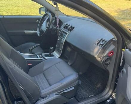 Чорний Вольво V50, об'ємом двигуна 2 л та пробігом 275 тис. км за 8200 $, фото 6 на Automoto.ua