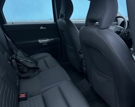 Черный Вольво В50, объемом двигателя 2 л и пробегом 301 тыс. км за 3100 $, фото 7 на Automoto.ua