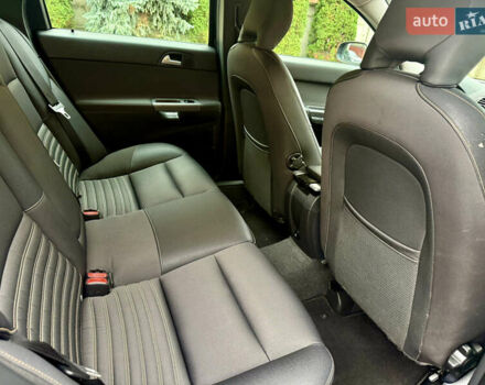 Черный Вольво В50, объемом двигателя 1.6 л и пробегом 191 тыс. км за 5699 $, фото 17 на Automoto.ua