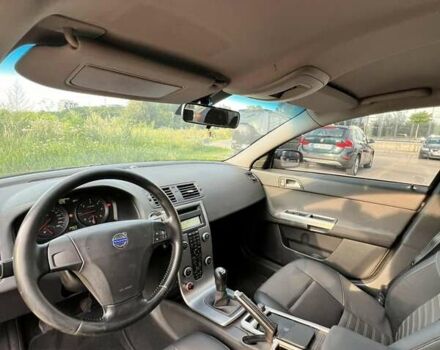 Черный Вольво В50, объемом двигателя 1.56 л и пробегом 292 тыс. км за 6600 $, фото 9 на Automoto.ua