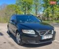 Черный Вольво В50, объемом двигателя 1.6 л и пробегом 270 тыс. км за 7500 $, фото 1 на Automoto.ua