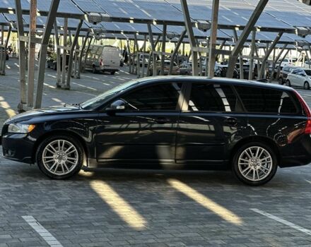 Черный Вольво В50, объемом двигателя 1.6 л и пробегом 380 тыс. км за 6500 $, фото 5 на Automoto.ua
