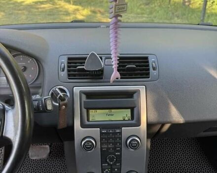 Чорний Вольво V50, об'ємом двигуна 2 л та пробігом 275 тис. км за 8200 $, фото 12 на Automoto.ua