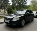 Черный Вольво В50, объемом двигателя 1.56 л и пробегом 302 тыс. км за 6600 $, фото 1 на Automoto.ua