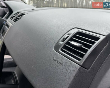 Черный Вольво В50, объемом двигателя 1.8 л и пробегом 189 тыс. км за 6950 $, фото 30 на Automoto.ua