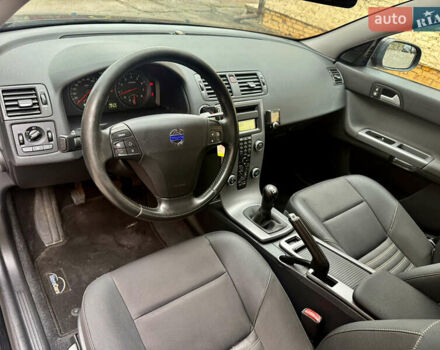 Черный Вольво В50, объемом двигателя 1.6 л и пробегом 191 тыс. км за 5699 $, фото 13 на Automoto.ua