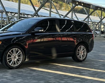 Черный Вольво В50, объемом двигателя 1.6 л и пробегом 380 тыс. км за 6500 $, фото 4 на Automoto.ua