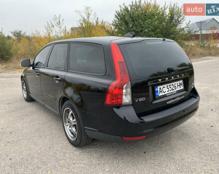 Вольво В50 2009 в Новониколаевке на Automoto.ua Черный Вольво В50, объемом двигателя 1.56 л и пробегом 246 тыс. км за 6500 $, фото 11 на Automoto.ua