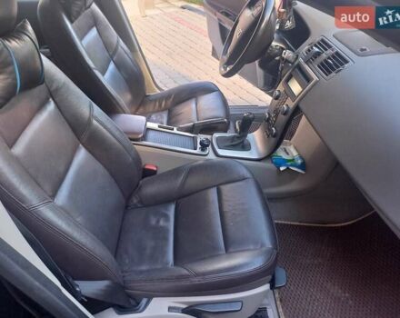 Вольво В50 2009 в Трускавце на Automoto.ua Черный Вольво В50, объемом двигателя 1.6 л и пробегом 253 тыс. км за 6800 $, фото 18 на Automoto.ua