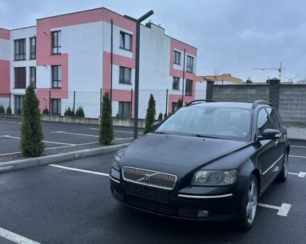 Черный Вольво В50, объемом двигателя 2 л и пробегом 301 тыс. км за 3100 $, фото 2 на Automoto.ua