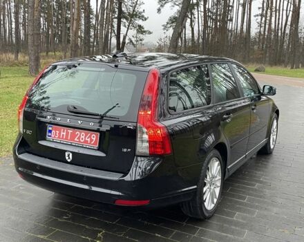 Черный Вольво В50, объемом двигателя 1.8 л и пробегом 189 тыс. км за 6950 $, фото 3 на Automoto.ua